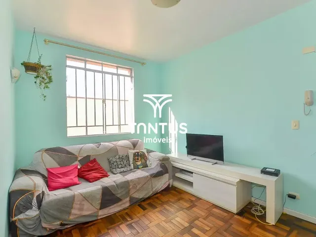 Apartamento 2 quartos e 1 banheiro, à venda, no bairro Água Verde em Curitiba