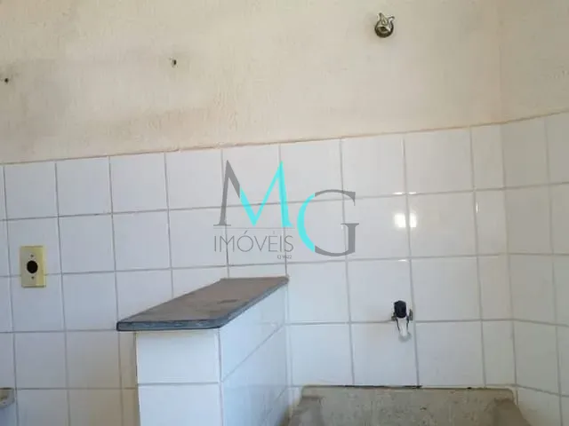 Apartamento 2 quartos e 1 banheiro, à venda ou para alugar, no bairro Senador Vasconcelos em Rio de Janeiro