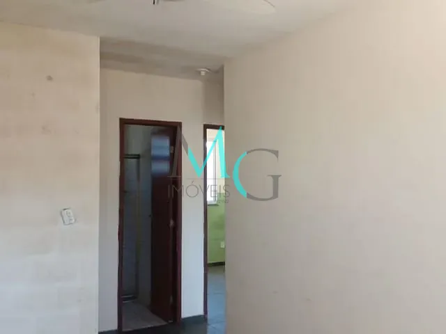 Apartamento 2 quartos e 1 banheiro, à venda ou para alugar, no bairro Senador Vasconcelos em Rio de Janeiro