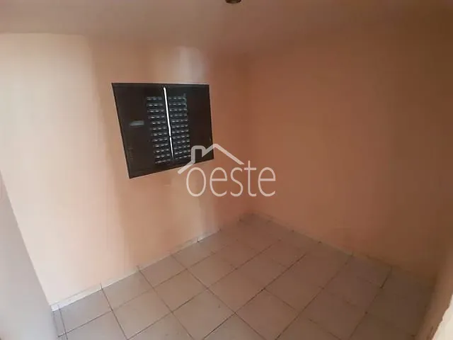Apartamento com 45m² 2 quartos e 1 banheiro, à venda, no bairro Conjunto Habitacional Roberto Romano em Santa Bárbara D'Oeste