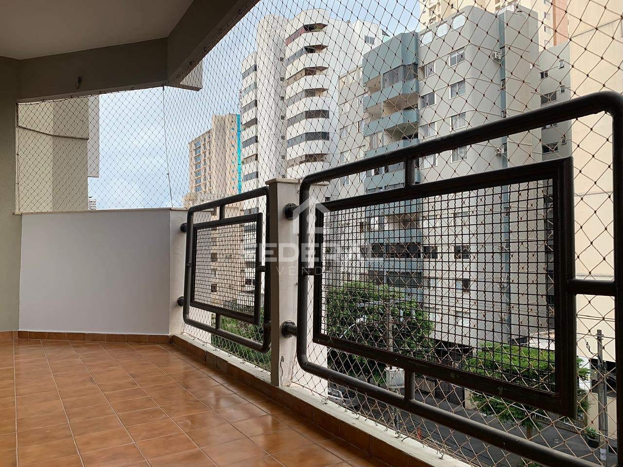 Apartamento à venda com 3 quartos, 105m² - Foto 2