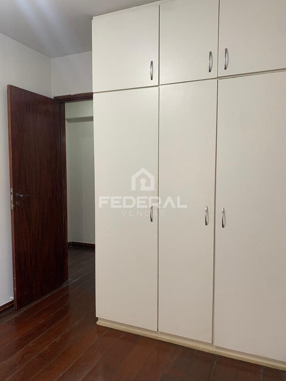 Apartamento à venda com 3 quartos, 105m² - Foto 10