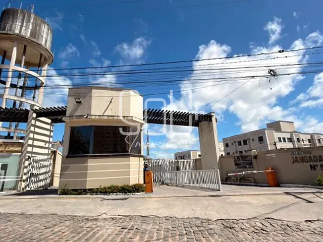 Apartamento 2 quartos e 2 banheiros, à venda, no bairro Nova Parnamirim em Parnamirim