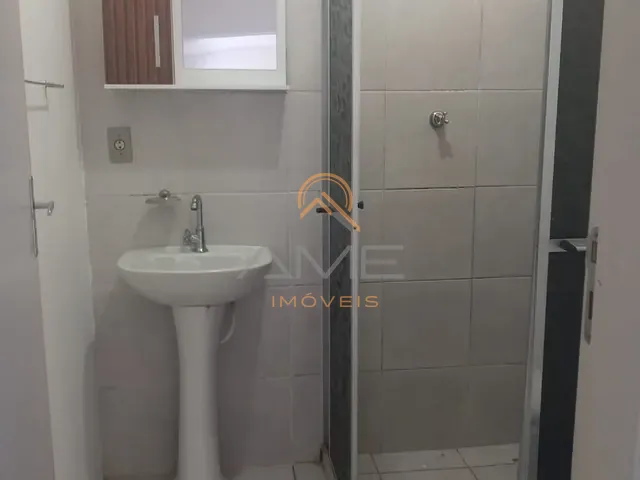 Apartamento 2 quartos e 1 banheiro, à venda ou para alugar, no bairro Três Vendas em Pelotas