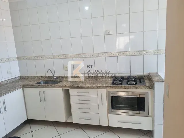 Apartamento 2 quartos e 1 banheiro, à venda, no bairro Vila Brizzola em Indaiatuba