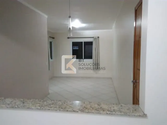 Apartamento 2 quartos e 1 banheiro, à venda, no bairro Vila Brizzola em Indaiatuba