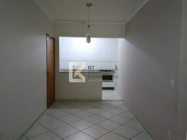 Apartamento 2 quartos e 1 banheiro, à venda, no bairro Vila Brizzola em Indaiatuba