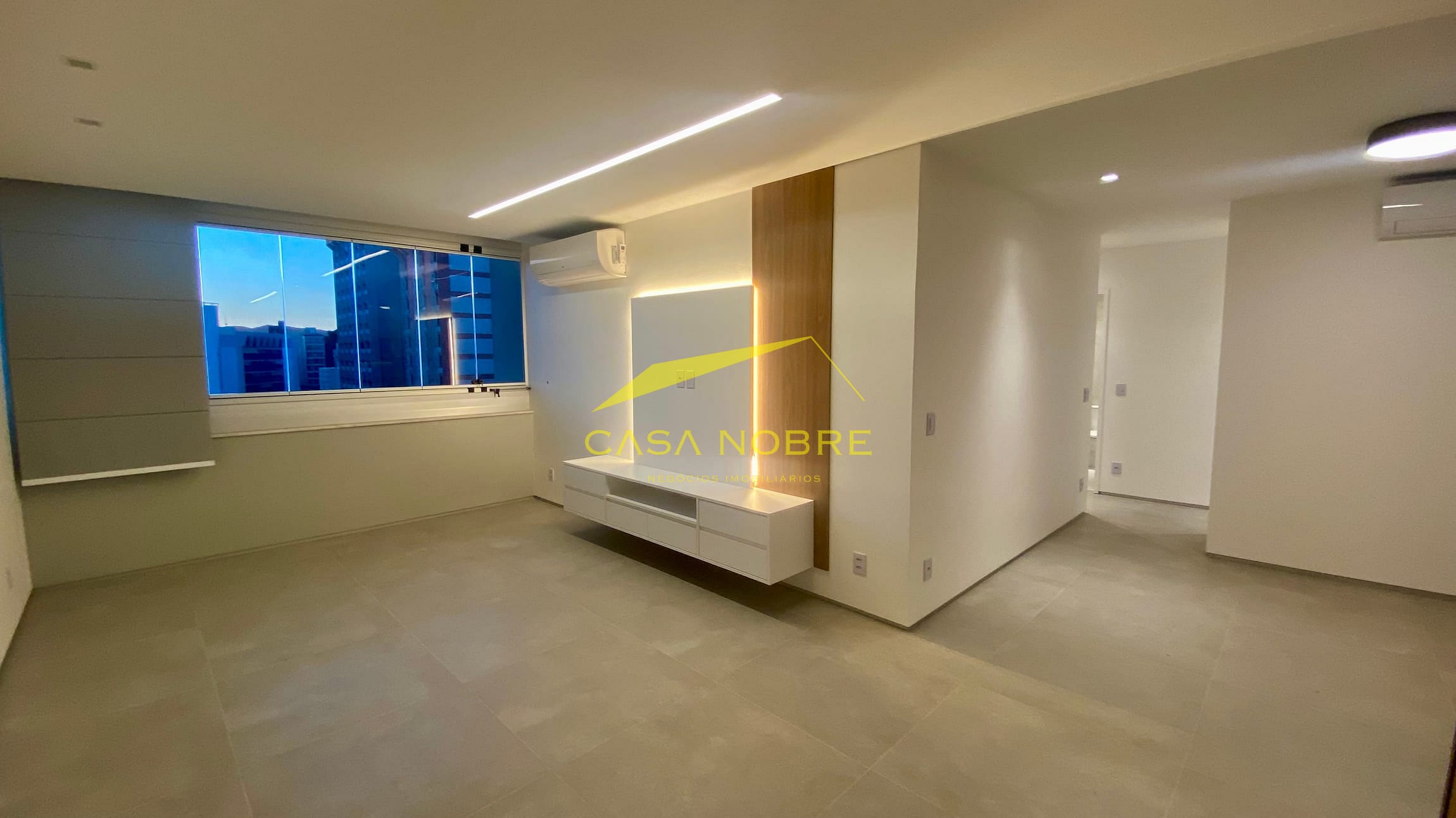 Apartamento para alugar com 3 quartos, 149m² - Foto 1
