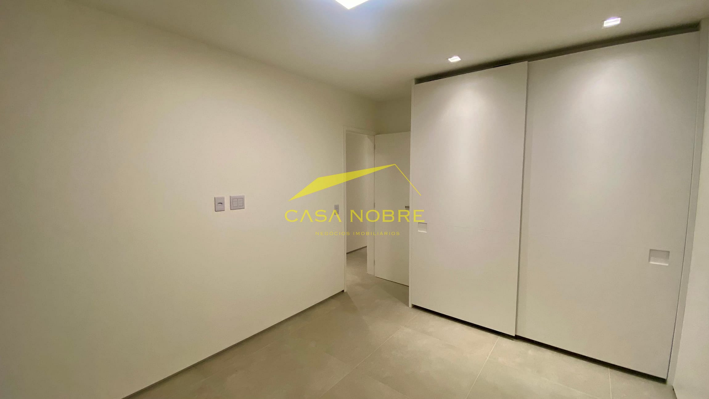 Apartamento para alugar com 3 quartos, 149m² - Foto 13
