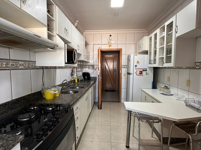 Apartamento com 210m² 3 quartos e 3 banheiros, à venda, no bairro Jardim das Américas em Cuiabá