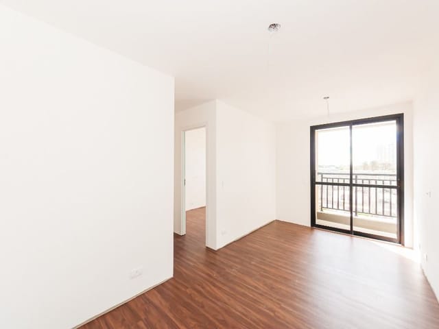 Apartamento 2 quartos e 1 banheiro, para alugar, no bairro Ecoville em Curitiba