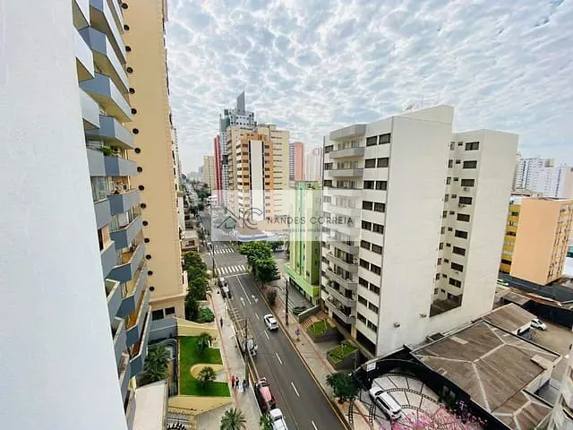 Apartamento com 174m² 3 quartos e 3 banheiros, à venda, no bairro Centro em Londrina