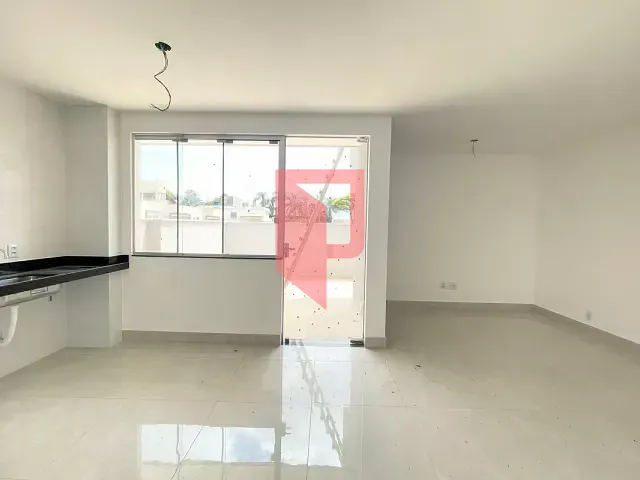 Cobertura / Penthouse 3 quartos e 3 banheiros, à venda, no bairro Santa Rosa em Belo Horizonte