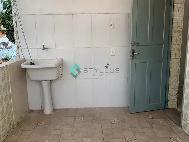 Apartamento 2 quartos e 1 banheiro, para alugar, no bairro Maria da Graça em Rio de Janeiro