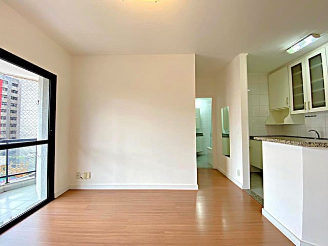 Apartamento 1 quarto e 1 banheiro, à venda, no bairro Vila Olímpia em São Paulo