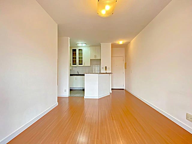 Apartamento 1 quarto e 1 banheiro, à venda, no bairro Vila Olímpia em São Paulo