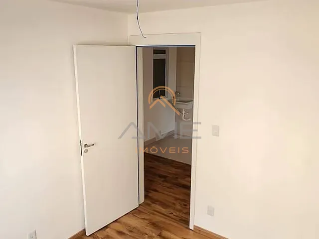 Apartamento 2 quartos e 1 banheiro, à venda, no bairro Três Vendas em Pelotas