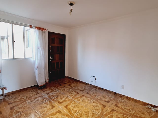 Foto do Apartamento - Apartamento para venda R$ 130.000 e/ou locação por R$ 800, + cond. R$ 185,00 - Jardim Nélia, Itaim P. - São Paulo, SP | Acharimóvel.net