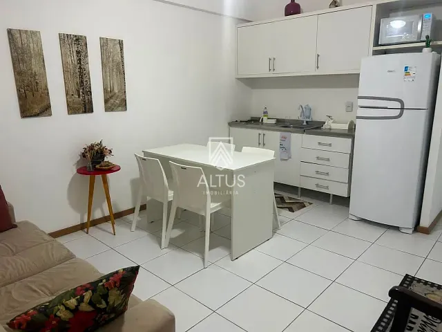 Apartamento 1 quarto e 1 banheiro, à venda, no bairro Rio Vermelho em Salvador