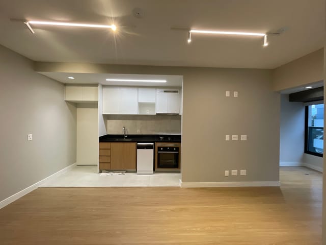 Apartamento com 75m² 2 quartos e 3 banheiros, para alugar, no bairro Alphaville Centro Industrial e Empresarial/Alphaville. em Barueri