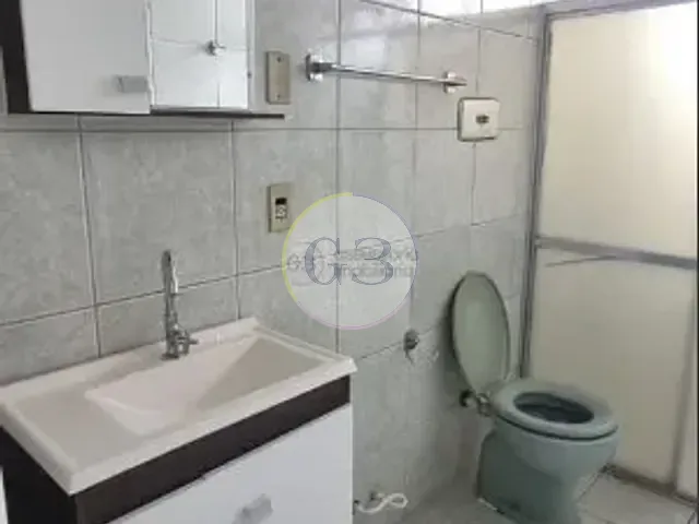 Apartamento 2 quartos e 1 banheiro, à venda ou para alugar, no bairro Centro em Pelotas