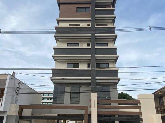 Apartamento com 154m² 3 quartos e 2 banheiros, à venda, no bairro Silveira da Motta em São José dos Pinhais