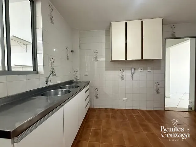 Apartamento 3 quartos e 3 banheiros, para alugar, no bairro Zona 07 em Maringá