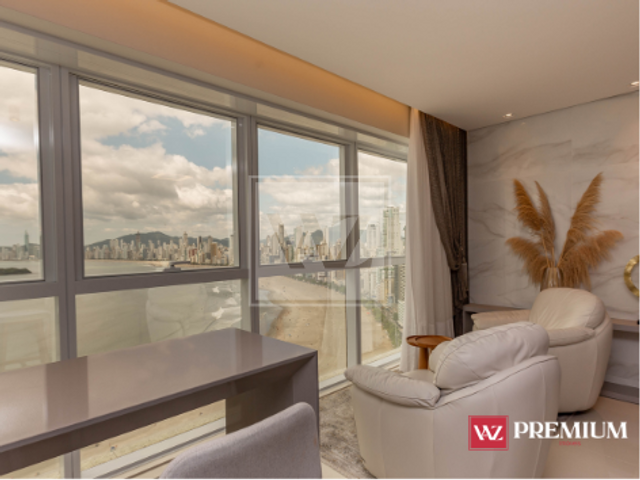 Apartamento com 170m² 3 quartos e 3 banheiros, à venda, no bairro Pioneiros em Balneário Camboriú