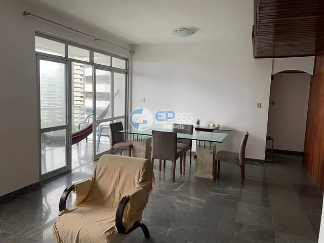 Apartamento 3 quartos e 2 banheiros, à venda, no bairro Barra em Salvador