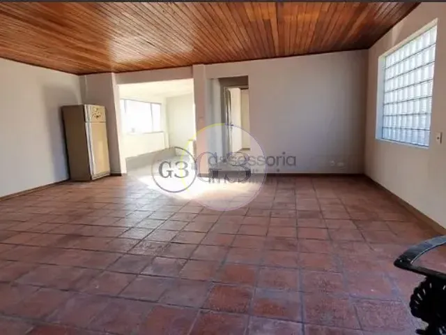 Apartamento 3 quartos e 3 banheiros, para alugar, no bairro Centro em Pelotas