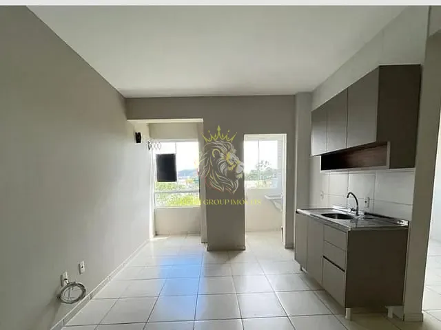 Apartamento 2 quartos e 1 banheiro, à venda, no bairro Areias em Camboriú