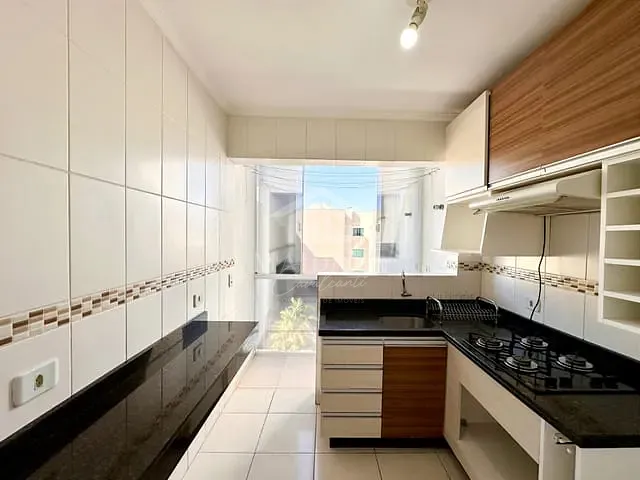 Apartamento com 71m² 2 quartos e 1 banheiro, à venda, no bairro Parque da Fonte em São José dos Pinhais