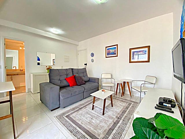 Apartamento 1 quarto e 2 banheiros, para alugar, no bairro Cidade Monções em São Paulo