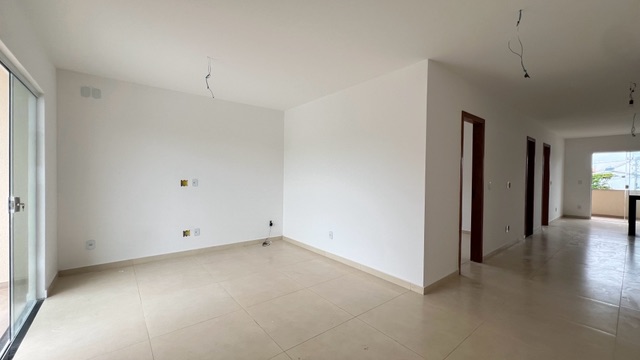 Apartamento com 600m² 2 quartos e 2 banheiros, à venda, no bairro Parque Burle em Cabo Frio