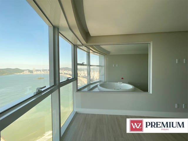 Apartamento com 170m² 3 quartos e 3 banheiros, à venda, no bairro Pioneiros em Balneário Camboriú