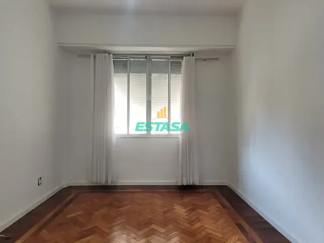 Apartamento 1 quarto e 1 banheiro, para alugar, no bairro Laranjeiras em Rio de Janeiro