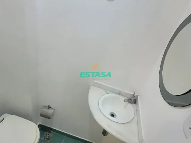 Apartamento 1 quarto e 1 banheiro, para alugar, no bairro Laranjeiras em Rio de Janeiro