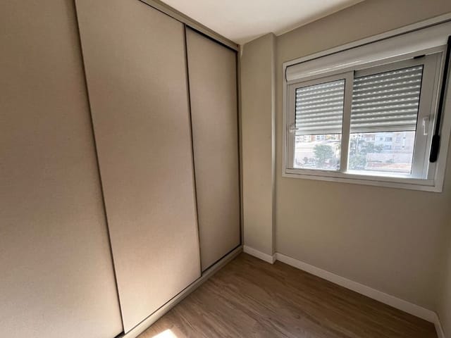Apartamento 2 quartos e 2 banheiros, para alugar, no bairro Gleba Fazenda Palhano em Londrina