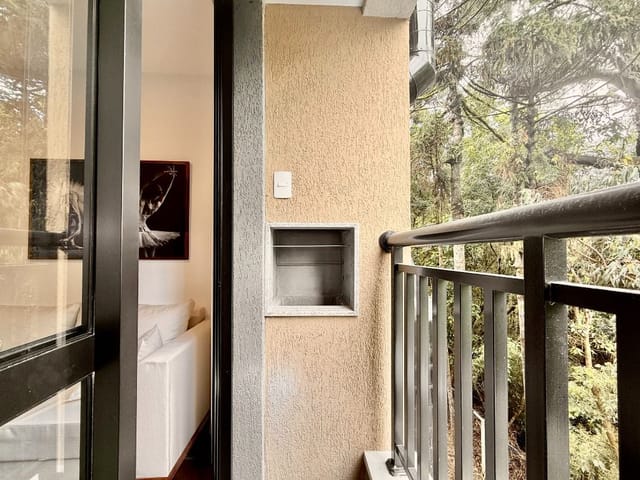 Apartamento 2 quartos e 1 banheiro, para alugar, no bairro Ecoville em Curitiba