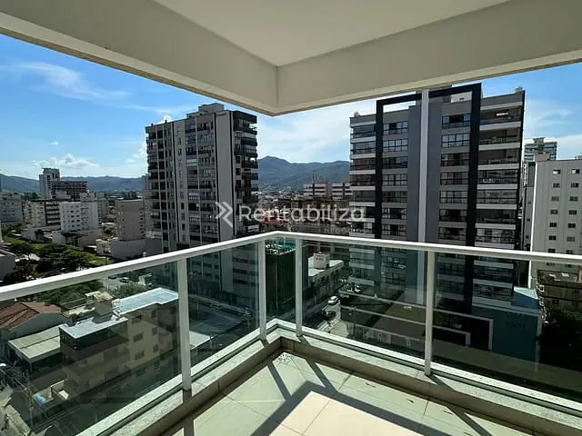 Apartamento 3 quartos e 4 banheiros, à venda, no bairro Meia Praia em Itapema