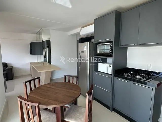Apartamento 3 quartos e 4 banheiros, à venda, no bairro Meia Praia em Itapema