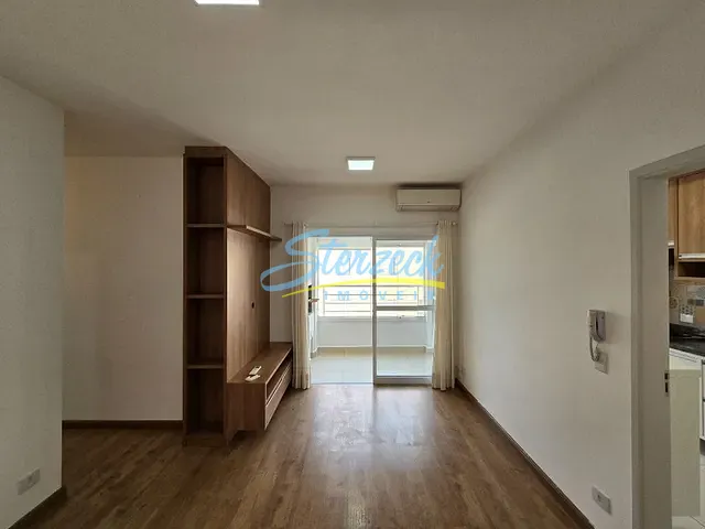 Apartamento com 84m² 3 quartos e 2 banheiros, para alugar, no bairro Pinheirinho em Vinhedo