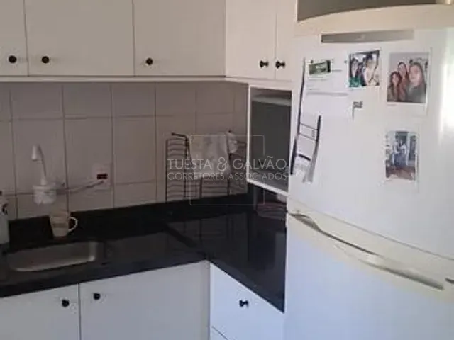 Apartamento com 52m² 3 quartos e 1 banheiro, à venda, no bairro Santa Cândida em Curitiba