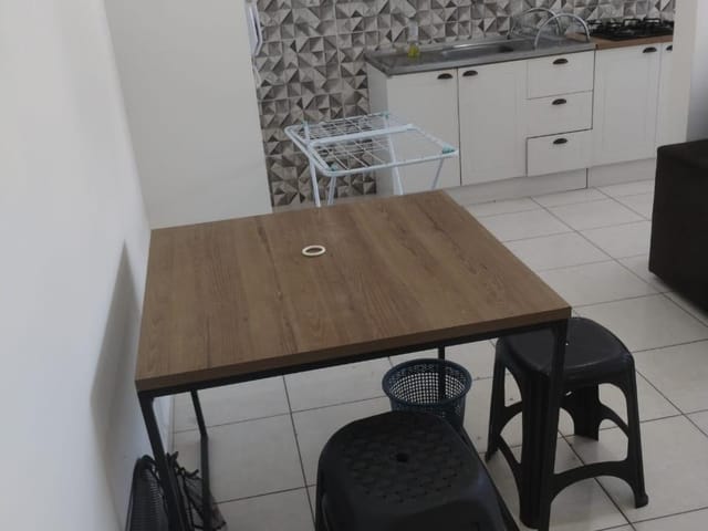 Apartamento 2 quartos e 1 banheiro, à venda, no bairro Espinheiros em Itajaí
