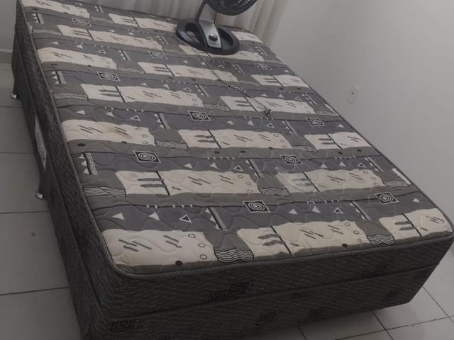 Apartamento 2 quartos e 1 banheiro, à venda, no bairro Espinheiros em Itajaí
