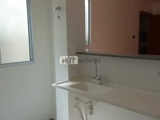 Apartamento 2 quartos e 1 banheiro, para alugar, no bairro Jardim Godoy em Bauru