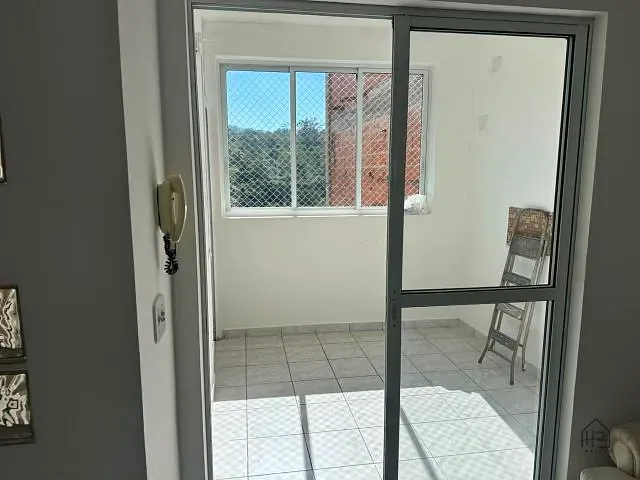 Apartamento 2 quartos e 2 banheiros, para alugar, no bairro Centro em Cotia
