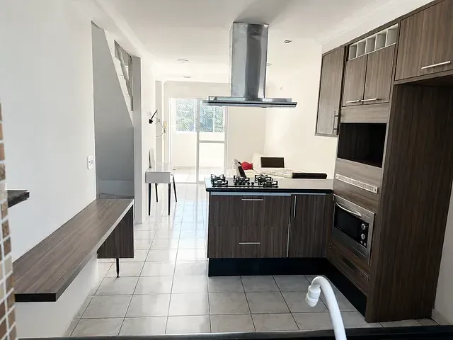 Apartamento 2 quartos e 2 banheiros, para alugar, no bairro Centro em Cotia