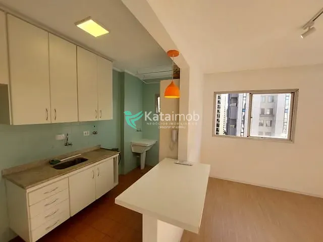 Apartamento 1 quarto e 1 banheiro, à venda, no bairro Indianópolis em São Paulo