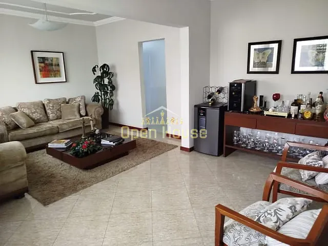 Apartamento 4 quartos e 3 banheiros, à venda, no bairro Monte Castelo em Volta Redonda